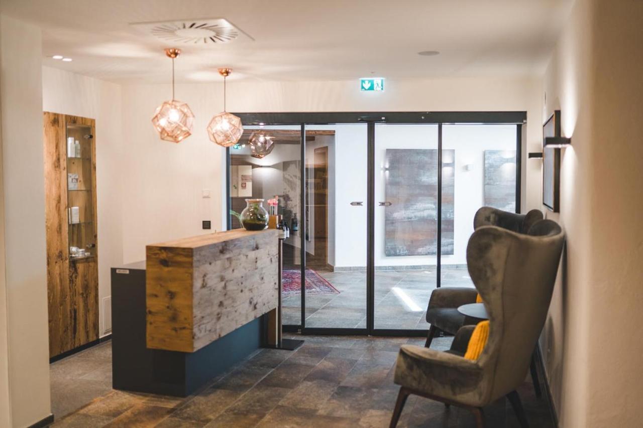 Hotel Gotthard Лех ам Алберг Екстериор снимка